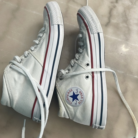 White mid-top Converse- Women’s size 8! Purchase a few weeks ago from a Posher! - Picture 5 of 6